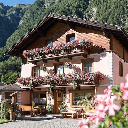 Landhaus Lackner Heiligenblut Bagian luar foto